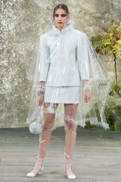 Look 38